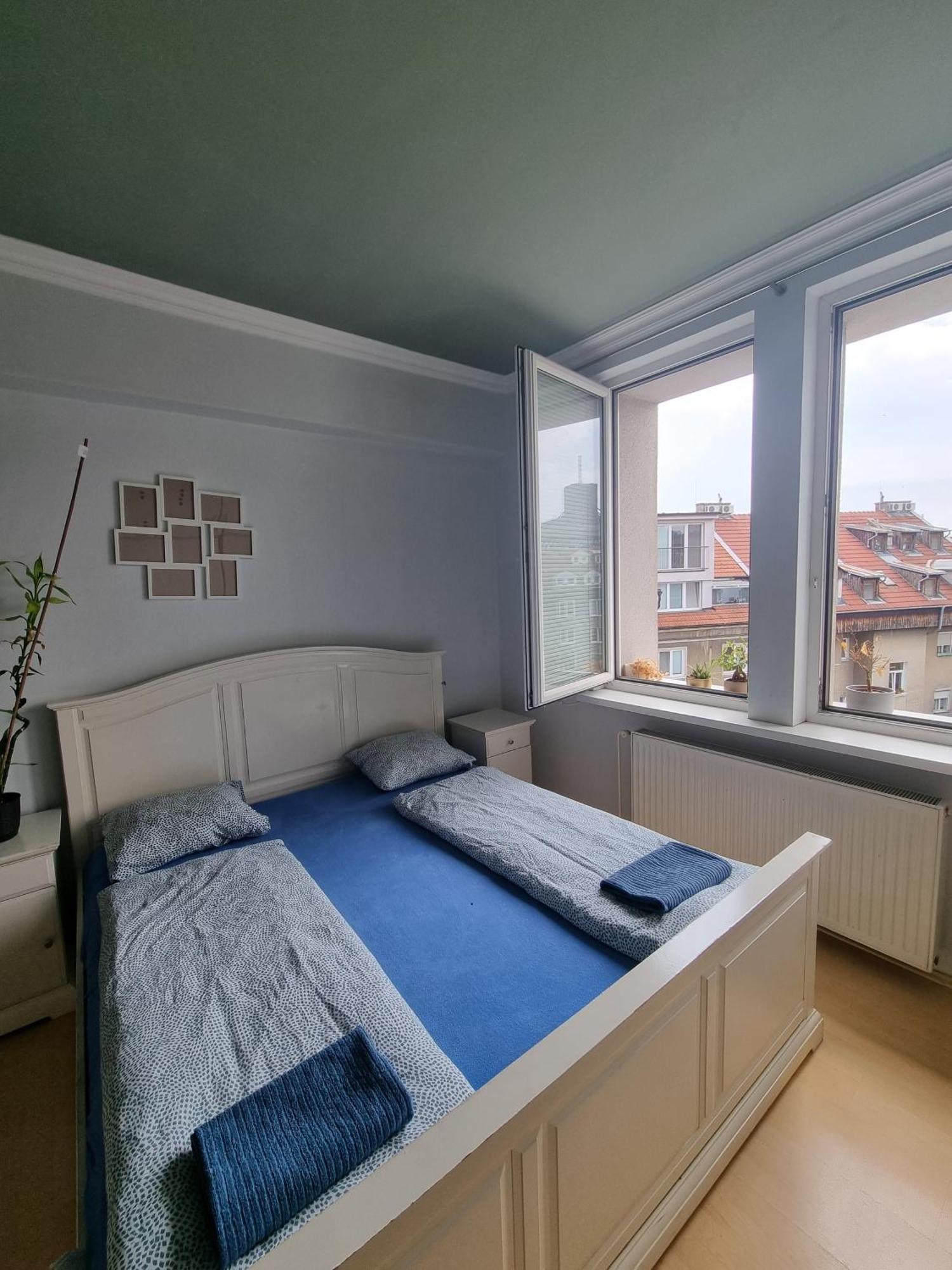 Big 4 Room Huge Apartment Pozsony Kültér fotó